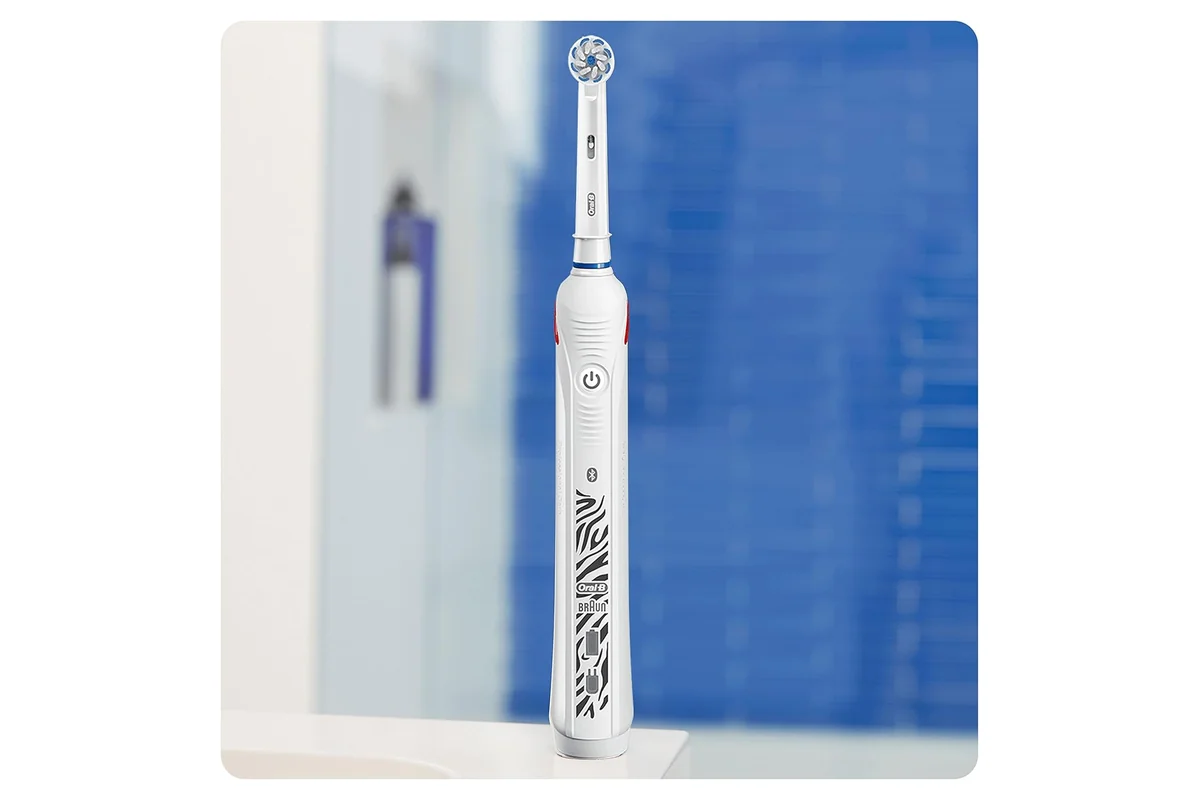 o cabo do Oral-B Teen com o seu desenho juvenil